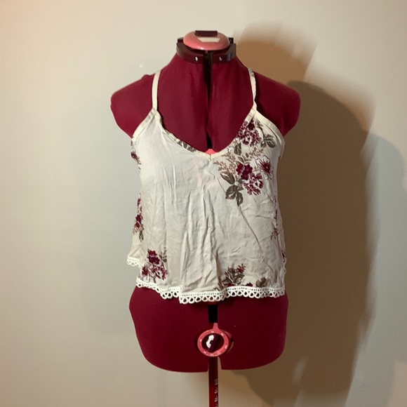 Pinkish/purplish tank with frills - Picture 1 of 3